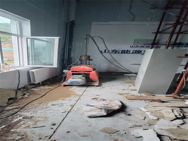 雄关区地基基础下沉墙体裂缝加固注浆顶升施工